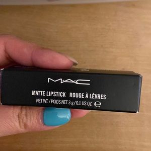 Mac velvet teddy lipstick